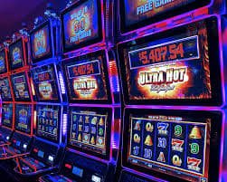 Antarmuka aplikasi godd77 menampilkan menu utama slot dan live casino yang bersih dan mudah digunakan